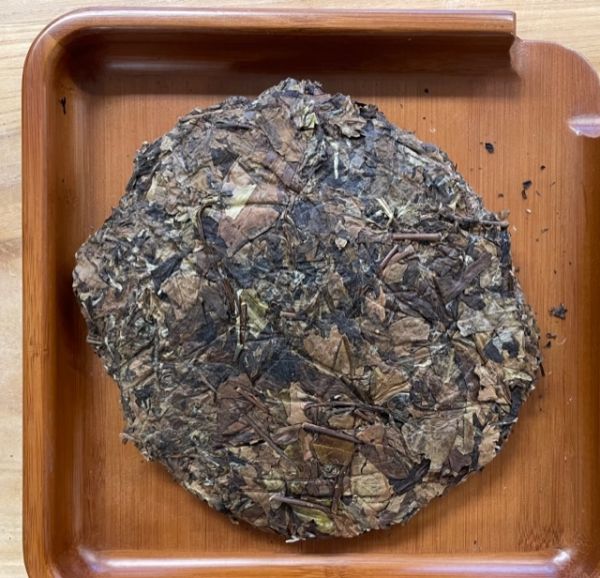 Lao Shou Mei Bing - 2013 - Alte Weiße Augenbraue Teekuchen