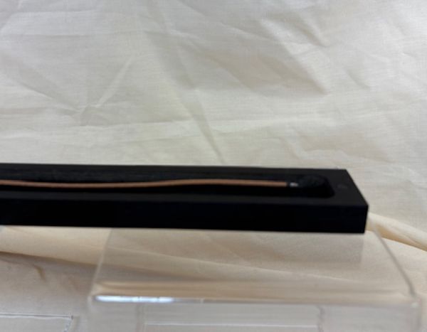 Etui zum Abbrennen von Räucherstäbchen